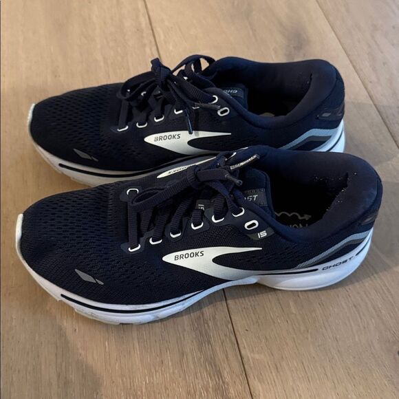 Brooks Midnight Blue Athletic Sneakers - Picture 2 of 5